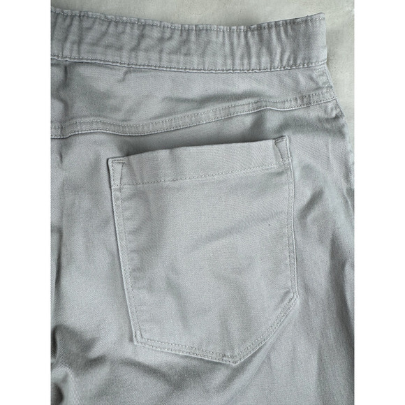 LL Bean Pants Pull On Size 18 Reg Khaki Wide Leg Stretch Hiking Travel - Picture 10 of 11